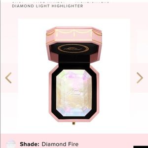 Too Faced Diamond Light Highlighter